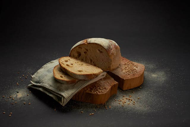 The Prohibition of Non-Jewish Bread/Pat Ackum